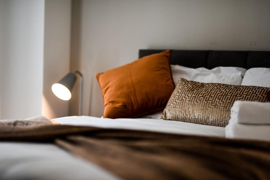 Modern 2 Bedroom Apartment - City Centre - Parking Manchester Eksteriør bilde